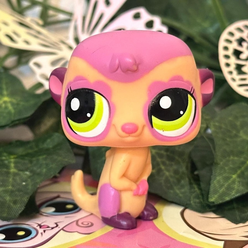 Littlest Pet Shop LPS 2115 Brown Purple Meerkat Green